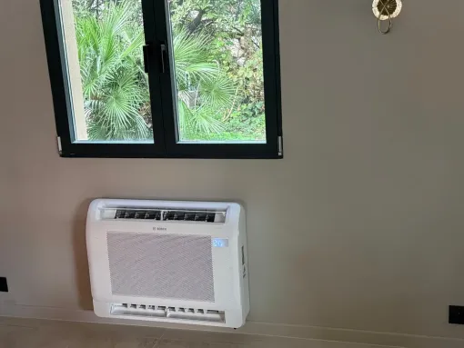 Installation d'une climatisation au Luc de la marque Bosch, Brignoles, Climathermofluide